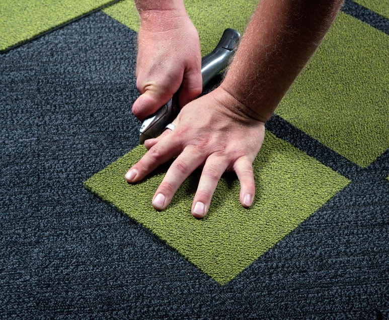 Installing Carpet | Cutting Carpet | Orange County Carpet Installation Services